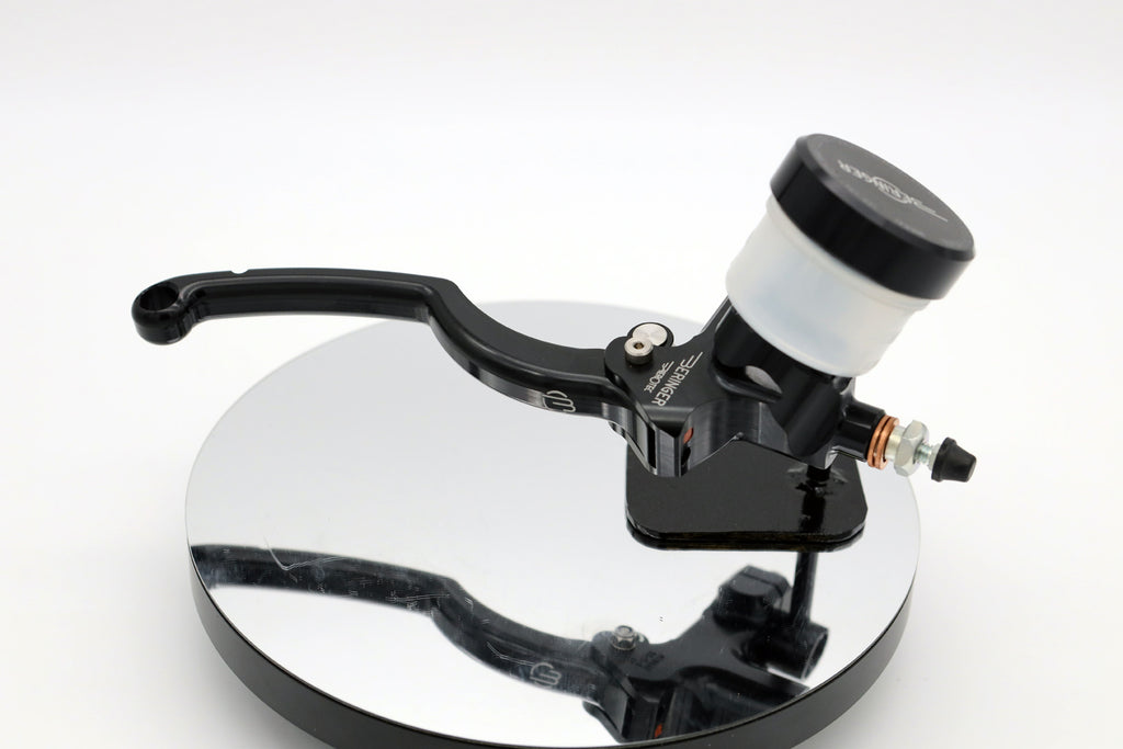 Beringer BARR axial racing brake master cylinder