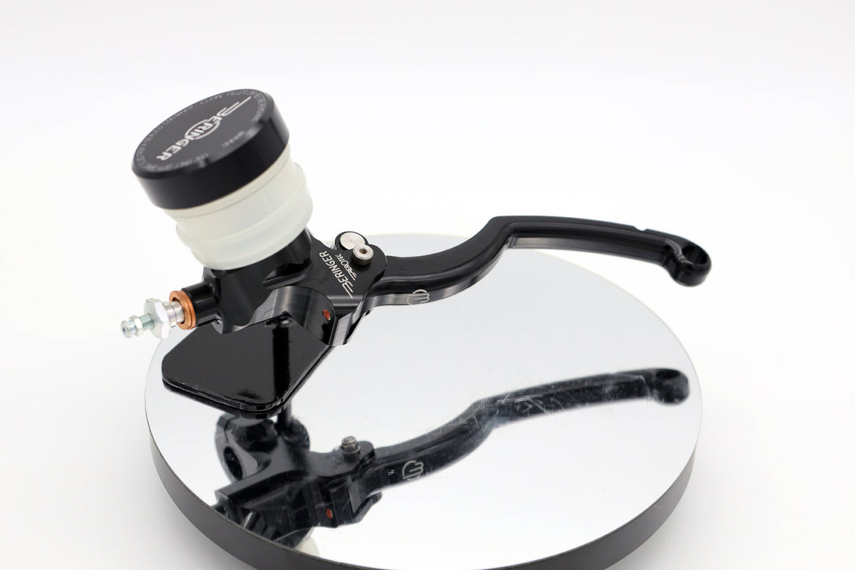 Beringer CARR axial racing clutch master cylinder detail